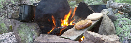 Apprendre à faire un bon feu de camp